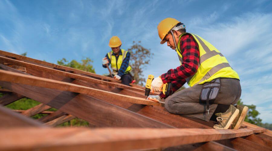 Professional Flat Roofing Installation services in Menomonee Falls, WI